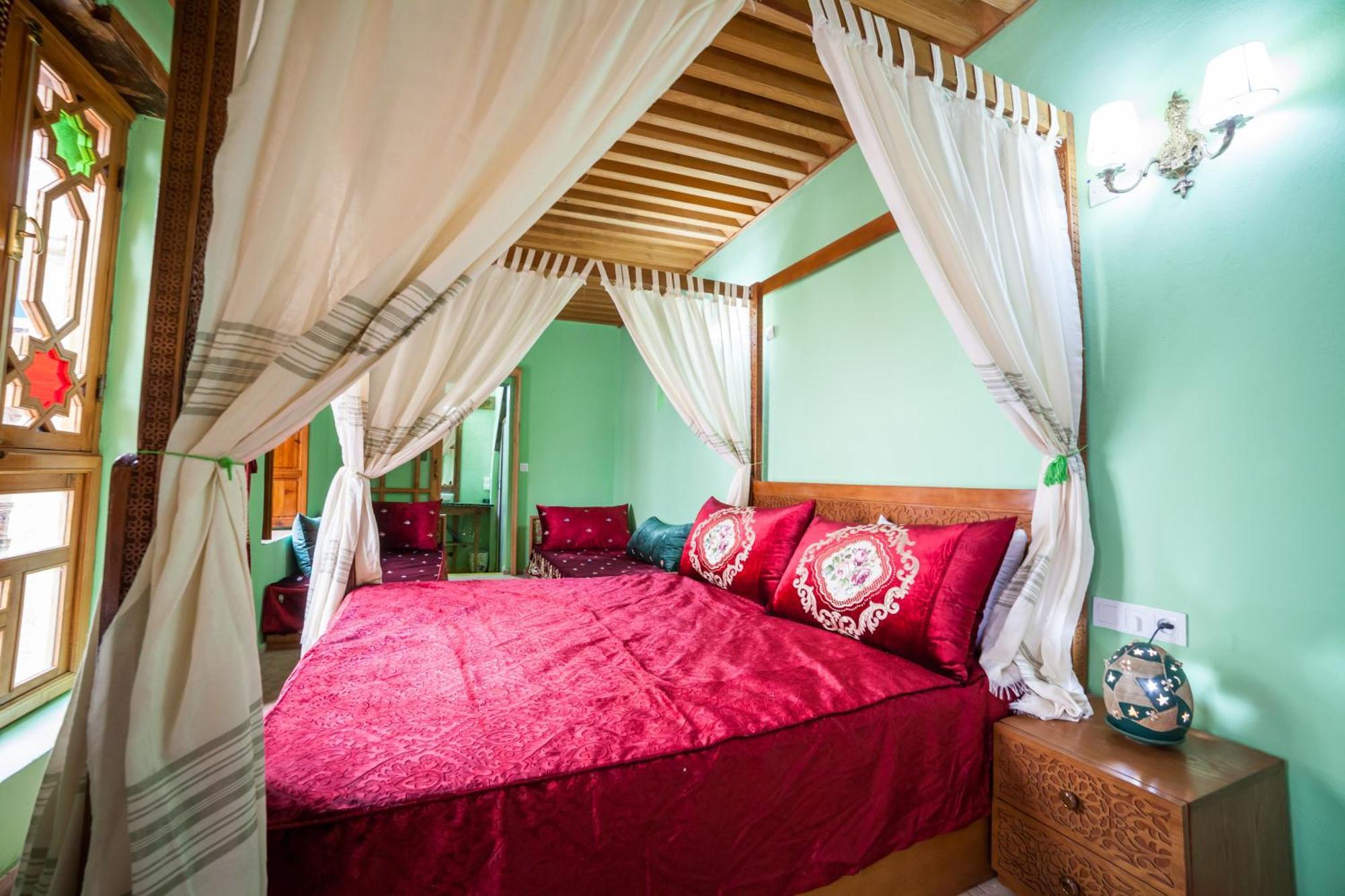 Bed and Breakfast Dar Shaeir Рабат Номер фото